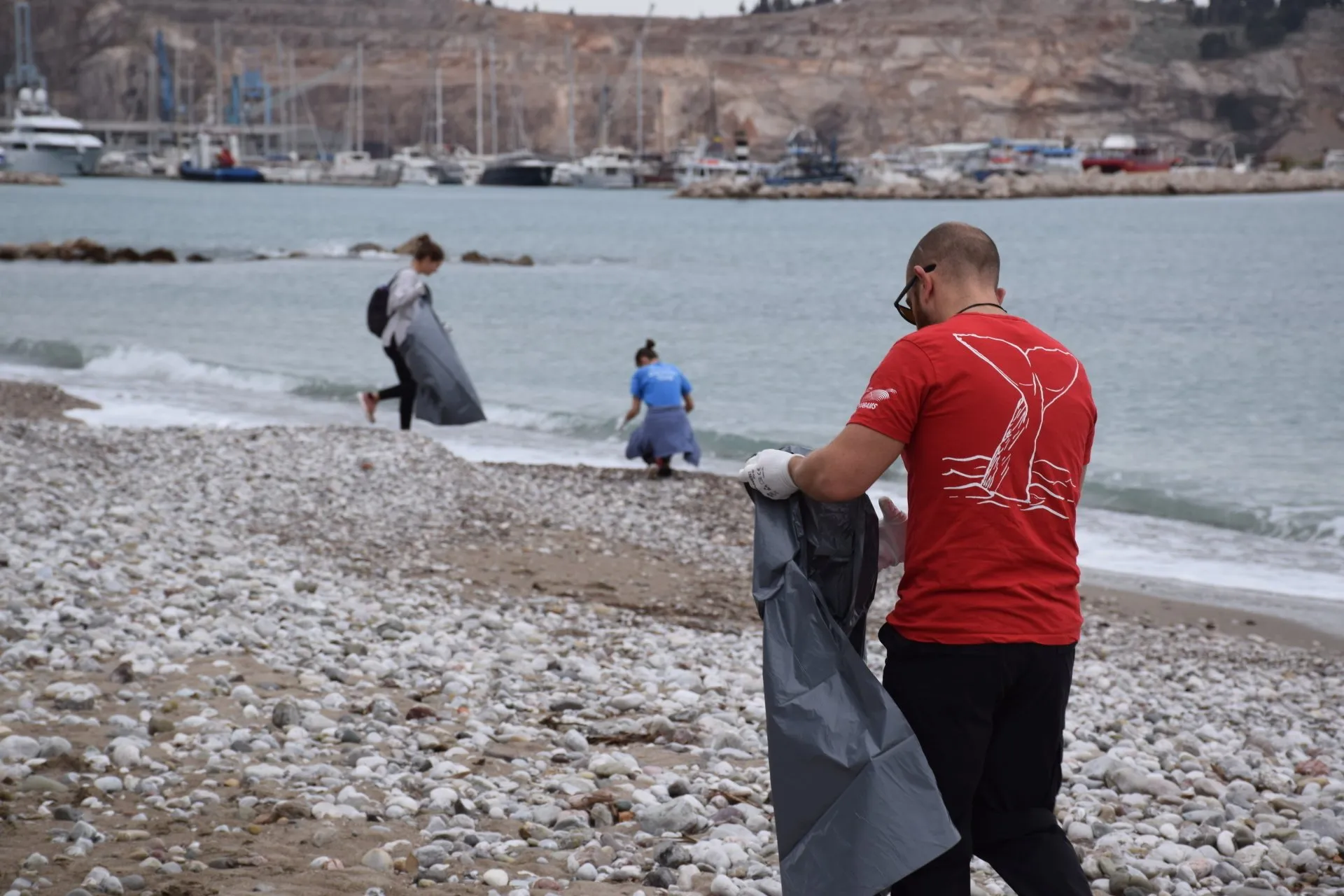 Conservation through Action: Krajlevska Plaza Beach Clean!